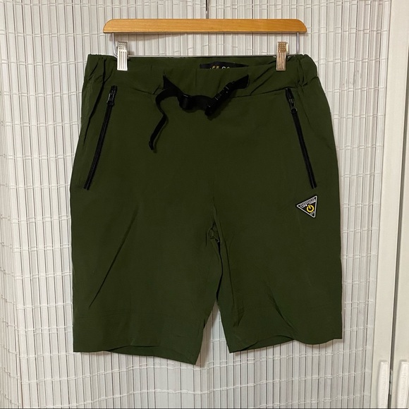 Life Code Progressive Shorts - Picture 2 of 4